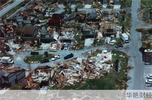 飓风米尔顿后美国生活与经济的双重挑战